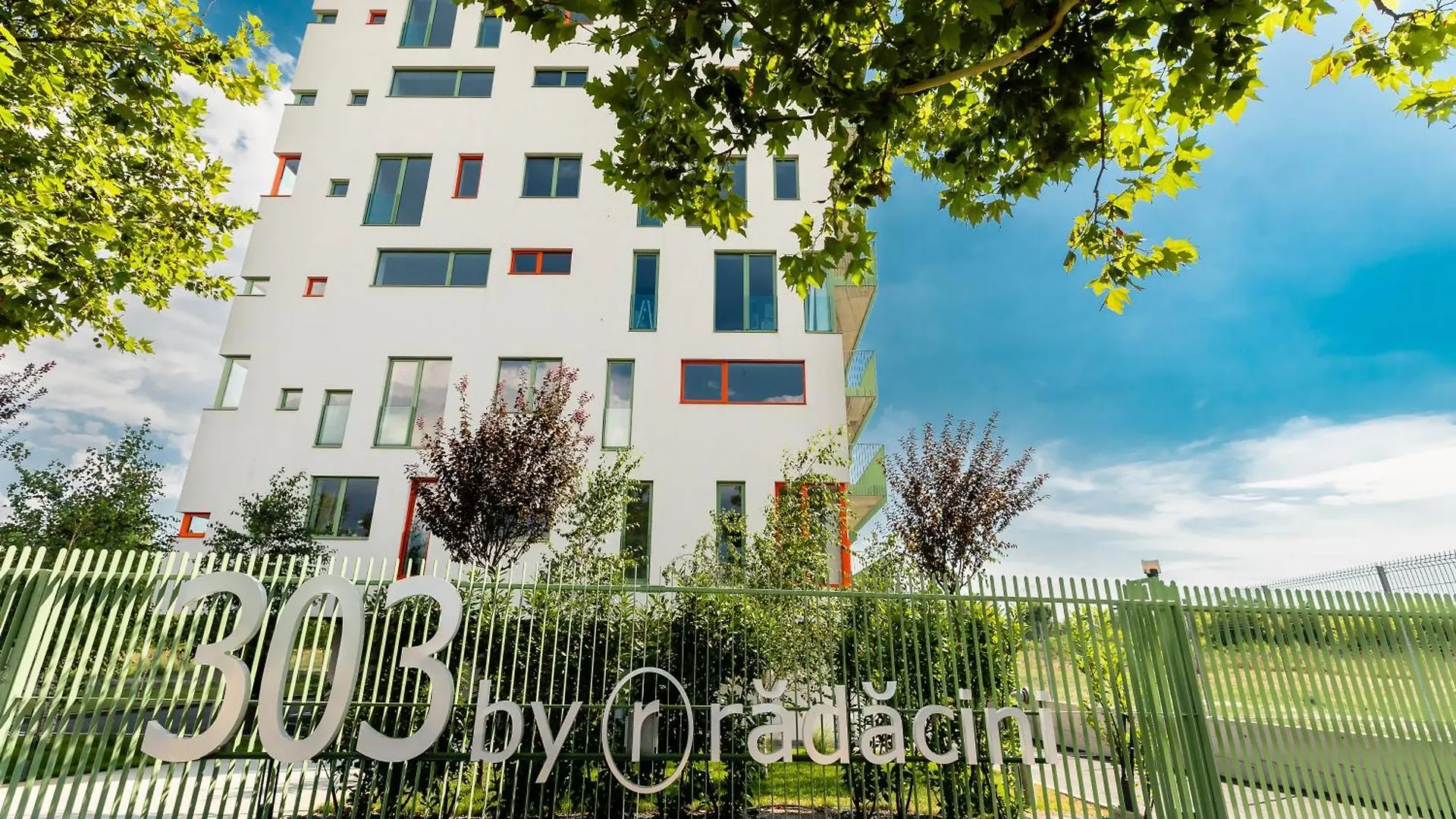 Apartment Roots Two - Tranquil Lakeview Escape With Balcony Bucharest Romania
